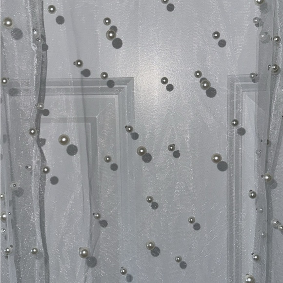 Pearl bridal robe - Picture 5 of 5